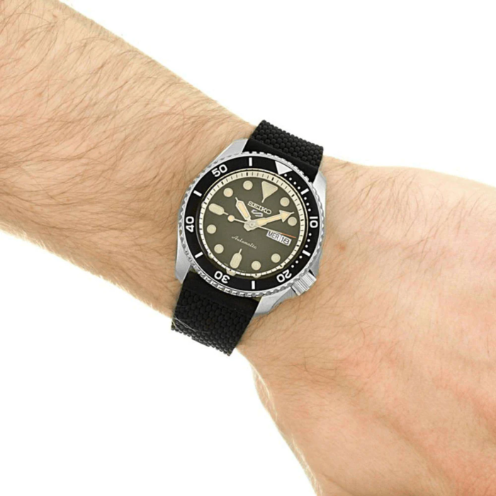 Seiko 5 Sports SKX Automatic Black Dial Black Silicone Strap Watch for Men - SRPD73K2 - Image 4